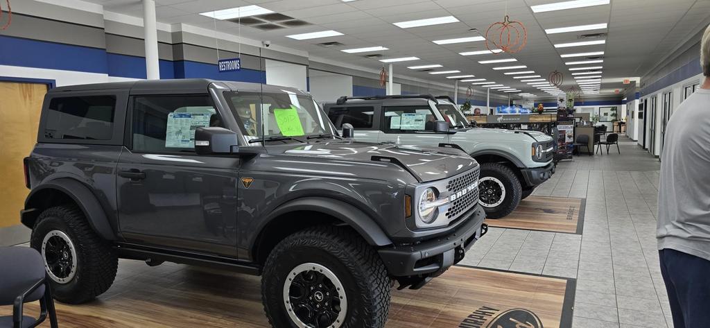 Dealership gallery photo 5